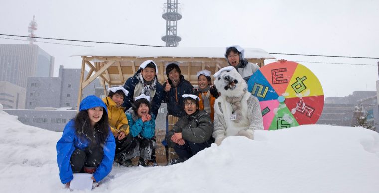 archives_09_wah01.jpg(44154 byte)